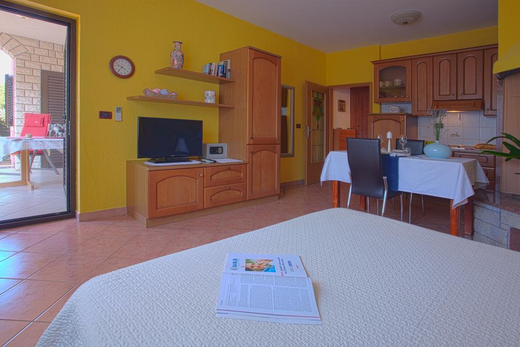 Apartments Daniela Novigrad Istria Værelse billede
